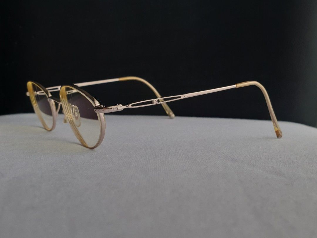Ralph Lauren Eyeglass Frame (Category: Sunglasses & Eyewear) located in Quezon City. Submitted by WasalakTwo (Listing ID 1469095866, Image 3). Description: Bought in Japan Durable and high quality Goodcondition Still presentable Lens are graded, but replaceable Open for delivery nationwide Front Width 13.3cm Front Height 3.5cm.