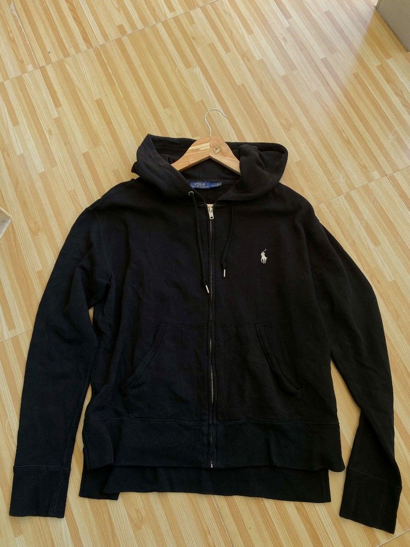 Ralph lauren hoodie (Category: Coats, Jackets and Outerwear) located in Argao. Submitted by royalowl-888 (Listing ID 1468974752, Image 2). Description: polo ralph lauren zip up hoodie size M womens width 19 length 23 back 25 excellent condition 9.8/10 colorate no issue location visayas.