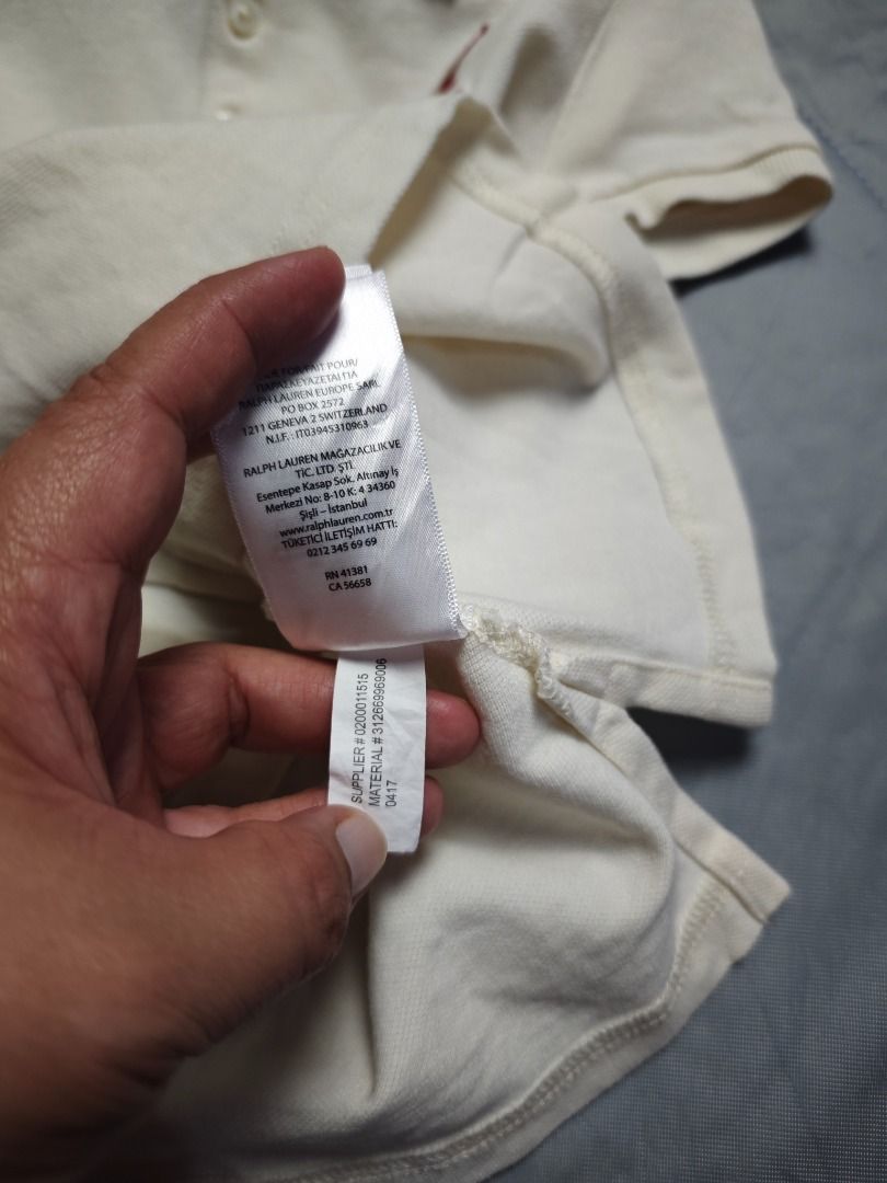RALPH LAUREN KIDS POLO OFFWHITE (Category: Babies & Kids Fashion) located in Imus. Submitted by eykc01 (Listing ID 1469043692, Image 2). Description: EUC-LIKE NEW 5YO *HAS WASHABLE LYT STAIN.