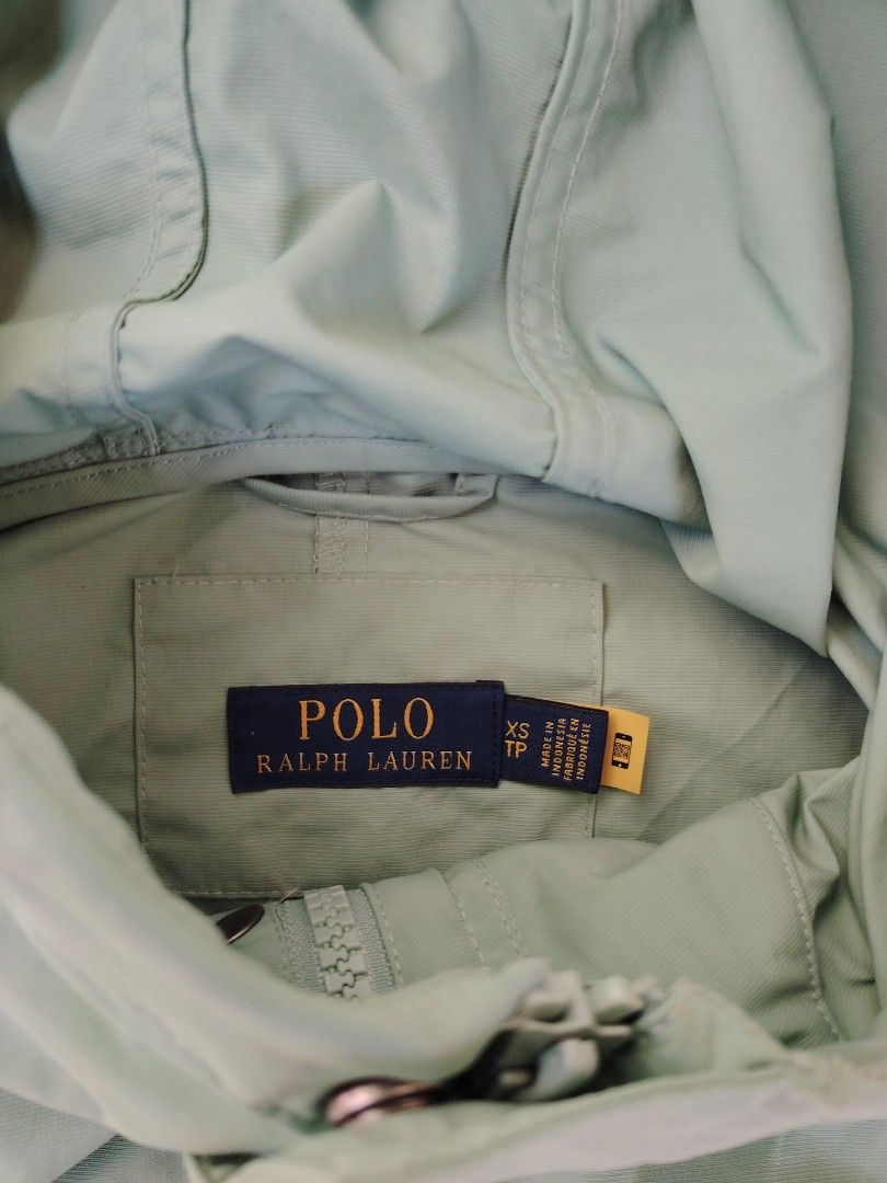 Ralph lauren windbreaker (Category: Coats, Jackets and Outerwear) located in Calapan. Submitted by thriftopia_12 (Listing ID 1468963276, Image 3). Description: No issue Brandnew condition with QR 25x26.