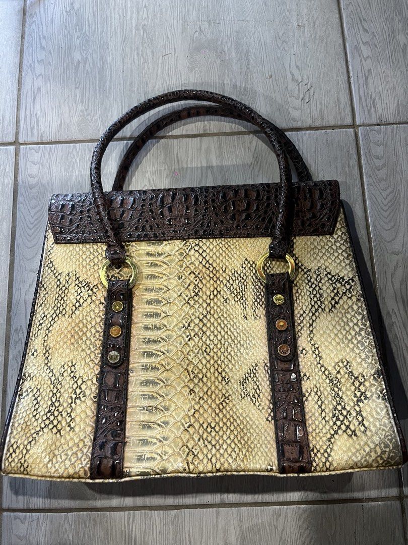 Prada Python Shoulder Bag (Category: Shoulder Bags) located in Camalaniugan. Submitted by anarchymonopoly052128 (Listing ID 1468945138, Image 2). Description: Width: 12.2 Inches Length: 11 Inches Depth: 4.5 Inches .