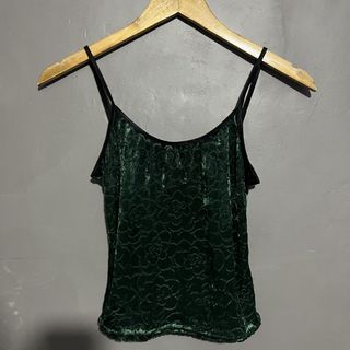 (Category: ) located in . Submitted by randomthrift.womens (Listing ID 1468961355, Image 1). Description: .