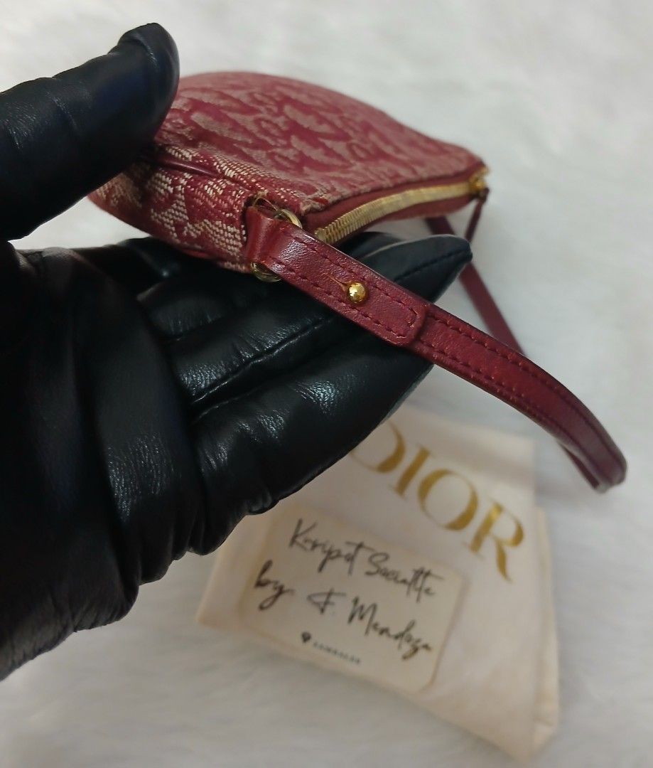 Rare Christian Dior mini saddle pochette (Category: Luxury Bags & Wallets) located in Iba. Submitted by kuripot_socialite (Listing ID 1469034897, Image 3). Description: Rank A. Malinis in & out. with dustbag ✅️Guaranteed orig. ✅️Money back if proven fake. DISCLAIMER: NO COPYRIGHT INFRINGEMENT INTENDED.ALL CREDIT GOES TO THE RIGHTFUL BRAND OWNERS. Mendoza Fau is not affiliated with any photo,brand & logos mention on this post.We are selling prelov