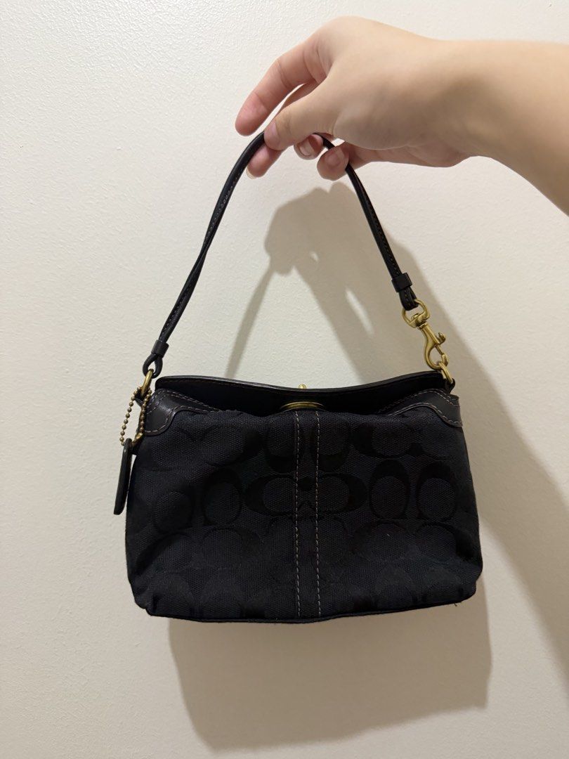 RARE Coach vintage kili bag (Category: Luxury Bags & Wallets) located in Manila. Submitted by chi.declutters_ (Listing ID 1468990526, Image 3). Description: slightly nego for sure buyer no flaws 10/10 condi almost bnew 100% auth rare colorway pm for more pics/info.