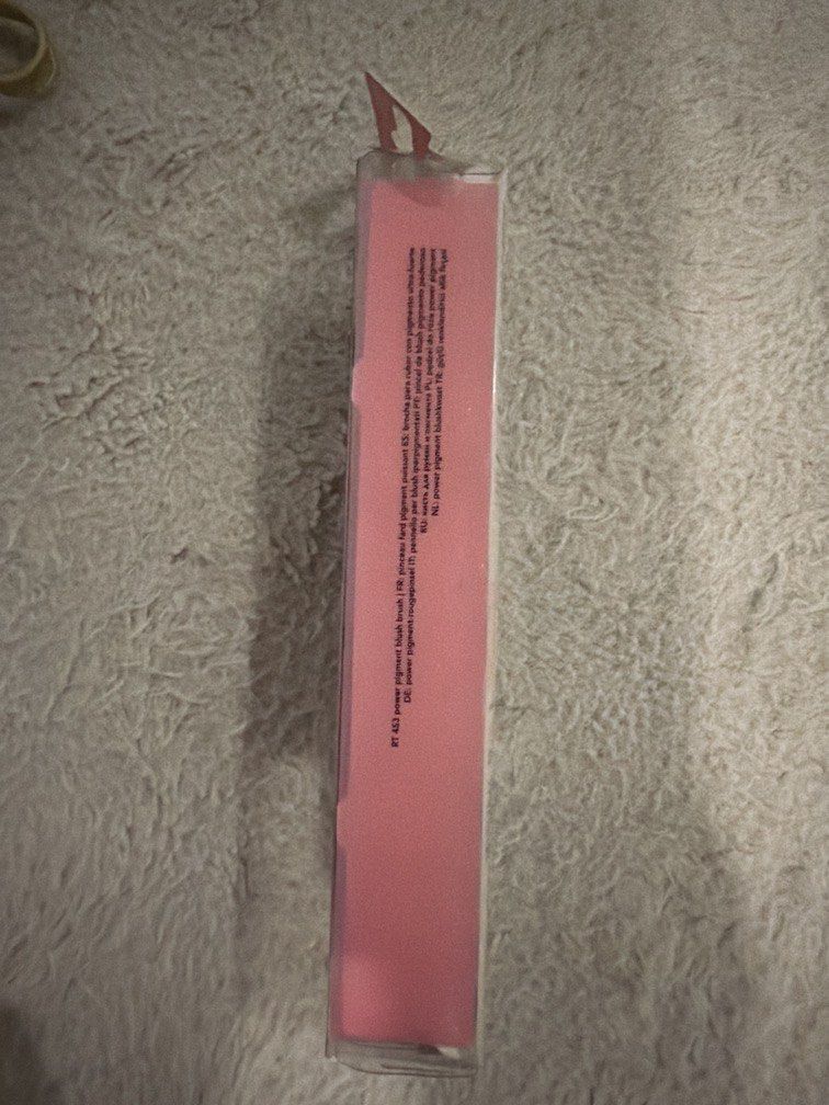 Real Techniques brush (Category: Makeup) located in Manila. Submitted by nini_archives (Listing ID 1468971708, Image 2). Description: .