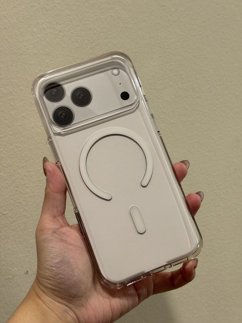 Rhinoshield Clear Case 18 Pro Max (Category: Cases & Sleeves) located in Mandaluyong City. Submitted by byestuff. (Listing ID 1469051672, Image 2). Description: Used for less than a day Got it for 3,9xx .