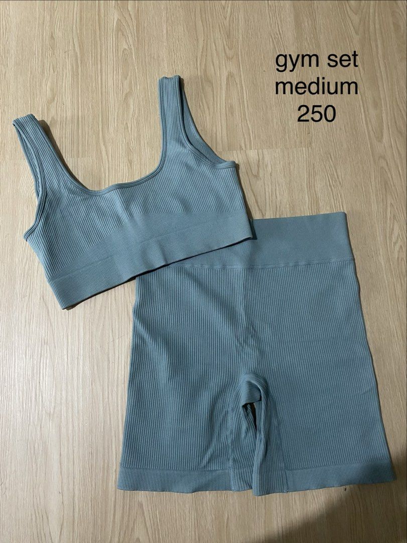 Ribbed Gym Set Medium (Category: Activewear) located in Quezon City. Submitted by jmxyz (Listing ID 1468935861, Image 1). Description: - size: medium - with slot for pads 📍 greenfield, mandaluyong.