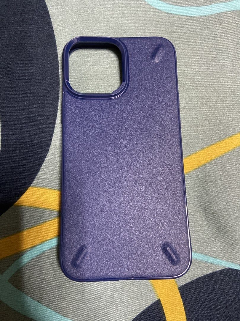 Ringke Onyx Iphone 13 Pro Max - Navy (Category: Cases & Sleeves) located in Manila. Submitted by nyeldeyb (Listing ID 1468977463, Image 1). Description: - Brand/Model: Ringke Onyx for iPhone 13 Pro Max - Color: Navy - Material: Premium flexible TPU with anti-fingerprint brushed texture - Grip: Enhanced non-slip side texturing for secure hold - Condition: Excellent, well-maintained - Features: Precise cutouts, responsive button covers, slim yet du