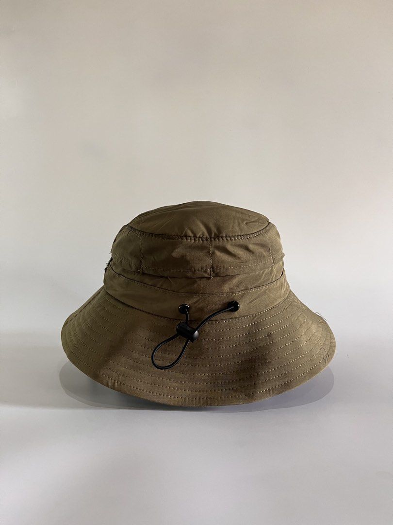 Rip Curl Flappers Bucket Hat (Category: Caps & Hats) located in Malaybalay. Submitted by haulsome (Listing ID 1468993593, Image 3). Description: Rip Curl Flappers Bucket Hat -No flaws/Like new -Snapper lock is broken -Adult size, adjustable strap 450php, +sf .