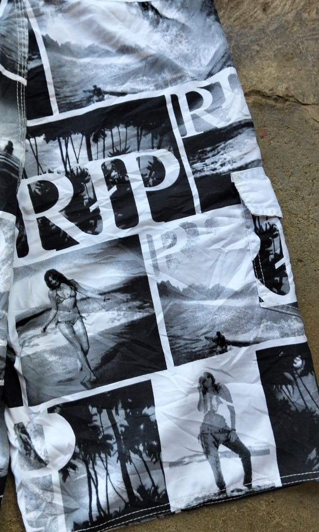 Ripcurl (Category: Swim Trunks & Board Shorts) located in Alaminos. Submitted by thrift-matic (Listing ID 1469015491, Image 3). Description: W36-38 L24.
