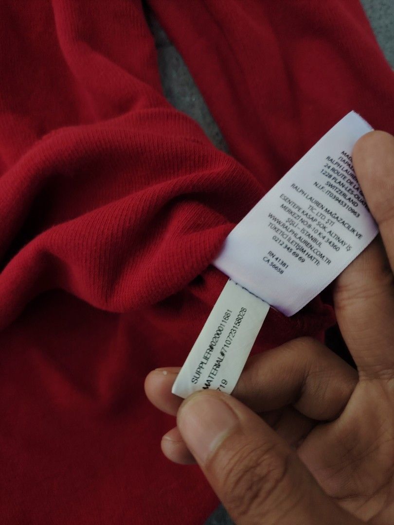 RL QUARTER ZIP (Category: Coats, Jackets and Outerwear) located in Calapan. Submitted by thriftopia_12 (Listing ID 1468962636, Image 3). Description: No issue EXCELLENT CONDITION 21x25 .