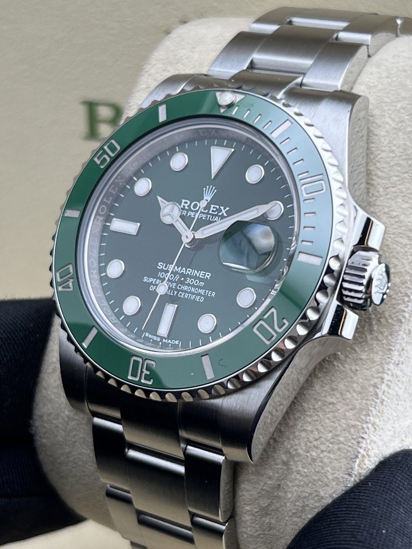 Rolex Submariner 40 ‘Hulk’ 2019 (Category: Luxury Watches) located in Makati City. Submitted by tpx.ph (Listing ID 1469101461, Image 3). Description: Rolex Submariner 40 ‘Hulk’ 2019 1.2M Cash Price 116610LV Good Condition Complete Set.