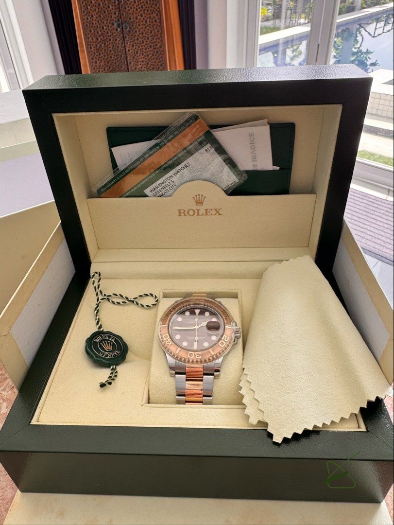Rolex Yacht-Master Everose Rolesor Watch (Category: Luxury Watches) located in Quezon City. Submitted by jamescarlos_2025 (Listing ID 1469035338, Image 1). Description: 🔥 Rolex Yacht-Master 40 (Ref. 116621) Stunning sunray Chocolate Dial paired with 18kt Everose Gold and Oystersteel. 💯 100% Authentic Local Set Originally purchased from Washington Watches, Greenbelt 5 (Makati City). 📦 INCLUSIONS: • Complete Full Set (Original Boxes, Manuals, Ta