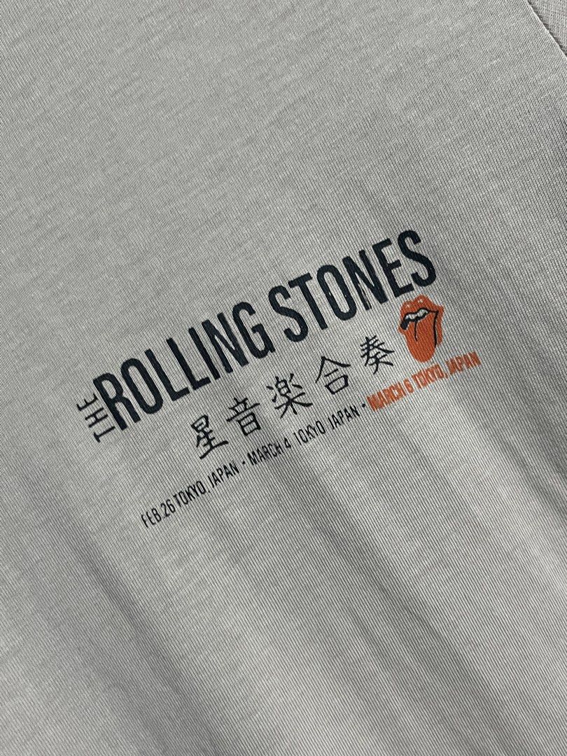 Rolling Stones (Category: Tshirts & Polo Shirts ) located in Cagayan de Oro. Submitted by otrstreetwear.ph (Listing ID 1468947936, Image 3). Description: 0022 H*M Mens | ₱399 Size on tag: L Length x Width: 30.5 x 19.5 inches Flaw/s: none Disclaimer: Size and color may slightly vary. #offtherack #brandedoverruns #mensclothing #cagayandeorocity #nationwideshipping.