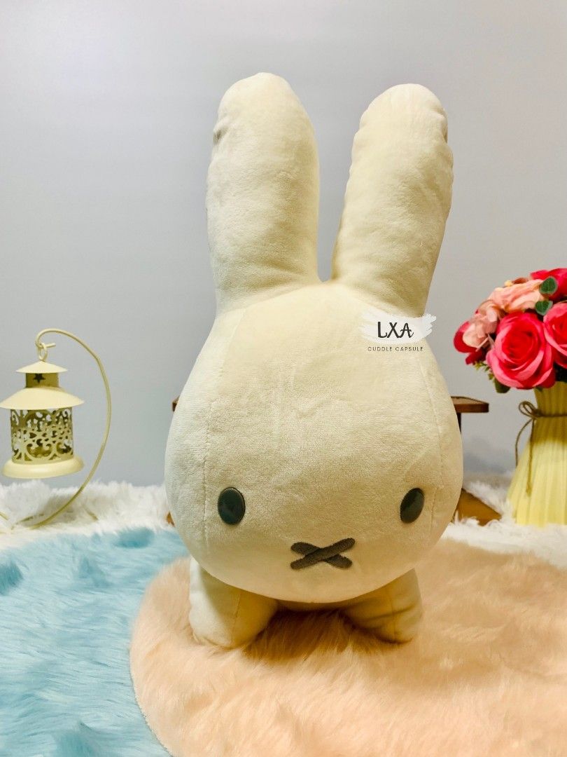 Running Miffy Cream ᥫ᭡. (Category: Plushies & Soft Toys) located in Manila. Submitted by lxacuddlecapsule (Listing ID 1469156968, Image 1). Description: 🧸ྀི like new 🧸ྀི 40 cm 🧸ྀི no papertag 🧸ྀི no flaws/stain 🛍️ PLEASE READ BEFORE PURCHASING ✨ Item Information • Authentic imported items from Japan unless stated otherwise. • Please review all photos carefully before purchasing. • Colors may vary slightly due to lighting and screen settings.