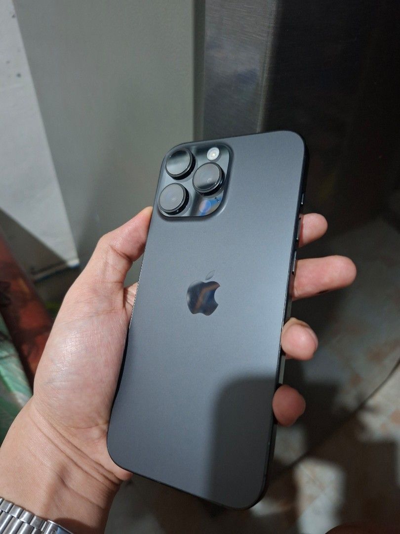 RUSH RUSH IPHONE 16 PROMAX 512GB SMARTLOCK (Category: iPhone 16 Series) located in Taguig. Submitted by jesicutie (Listing ID 1469092855, Image 2). Description: rfs: dagdag pang upgrade P48k nego pag pick up Details: Color: Black Titanium Variant: ZPA SMART-LOCKED — Smart users only Storage: 512GB Battery Health: 93% (as of posting) Condition: 97% smooth, with minor dents on the volume button sides (barely noticeable) No history of repairs or rep