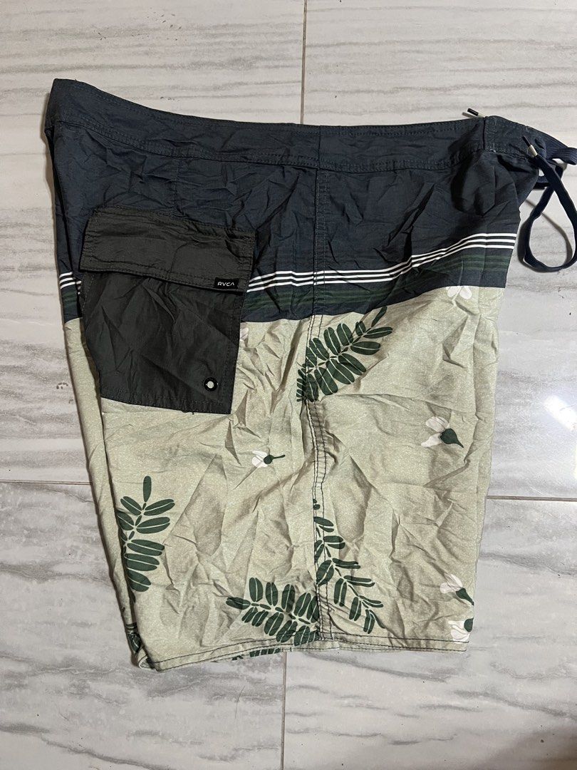 RVCA boardshorts (Category: Activewear) located in Butuan. Submitted by arahukay.ph (Listing ID 1468965401, Image 3). Description: Excellent Condition shipped.