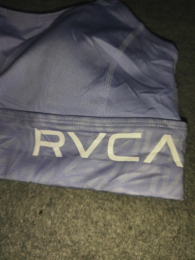 RVCA sports bra (Category: Activewear) located in Cagayan de Oro. Submitted by elijah350below (Listing ID 1469035472, Image 2). Description: medium excellent no issues payment: Gcash, maribank & LBP courier: J&T color may vary due to lightning items are thrifted, limit expectations.
