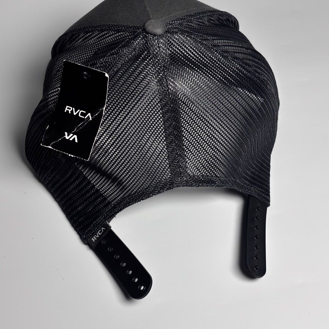 rvca trucker cap (Category: Caps & Hats) located in Manila. Submitted by caps4all_6710 (Listing ID 1469105917, Image 3). Description: .