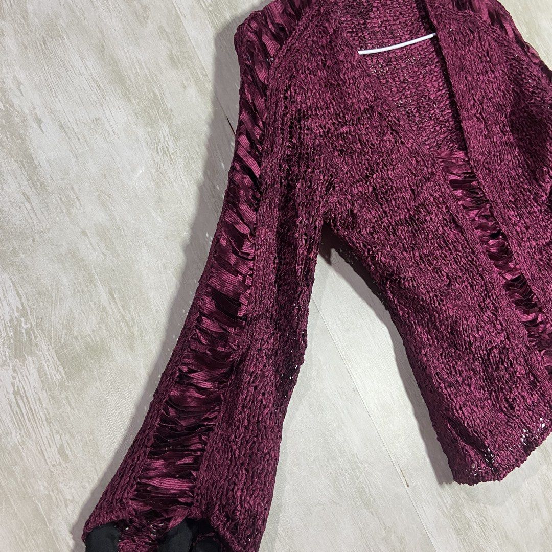 SALVATORE FERRAGAMO KNITTED TOP (Category: Longsleeves) located in Pagadian. Submitted by urdripchoice (Listing ID 1469061297, Image 3). Description: SALVATORE FERRAGAMO KNITTED TOP Price: ₱1500 free shipping Length: 20.5 Width: 15(STRETCHABLE) Issue: none FRESH FROM BALE! ✧ INFO ✧ 📍 Pagadian City (7016), ZDS, Philippines 💸 MOP: GCash — Payment First Policy 📦 MOD: J&T Express.