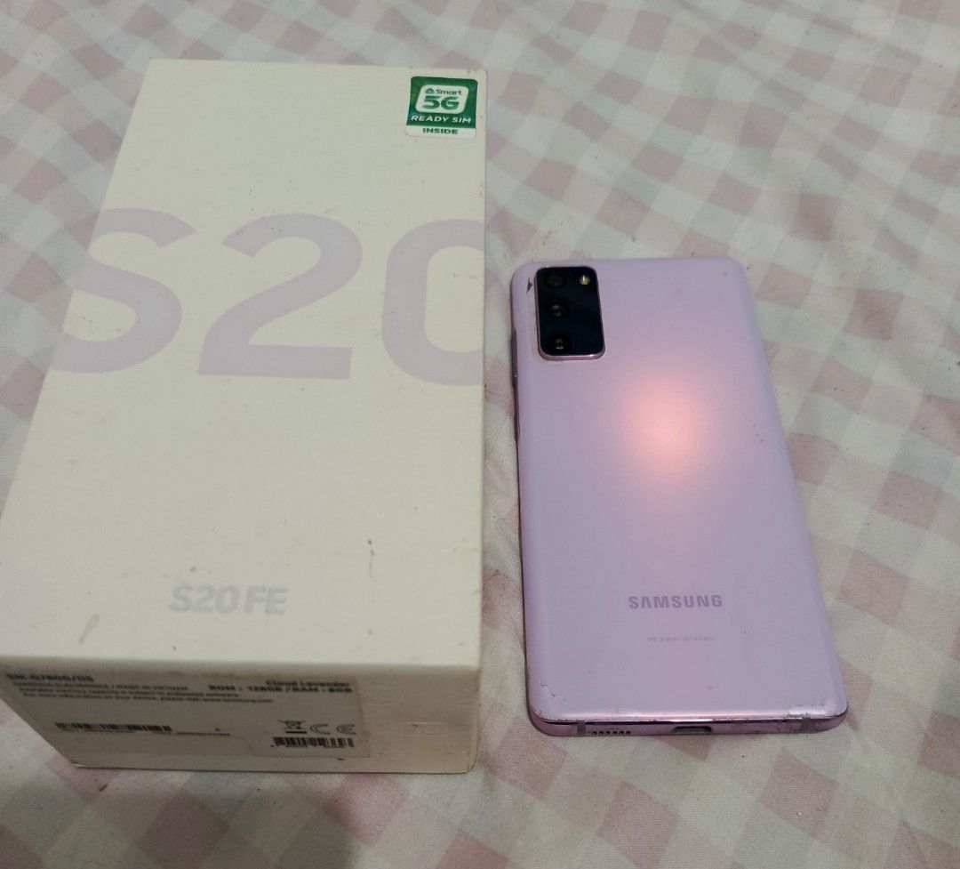 Samsung S20FE (Category: Samsung) located in Manila. Submitted by nel_802.11 (Listing ID 1468947611, Image 2). Description: Pink Samsung S20FE Lady owned, slightly used, well maintained, Unit with box. ROM 128GB RAM 8GB .