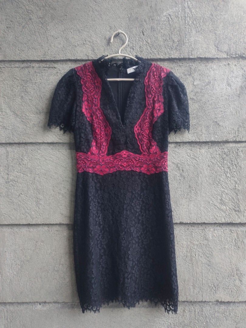 sandro (Category: Dresses) located in Legazpi City. Submitted by jaycie.thrift23 (Listing ID 1469026760, Image 3). Description: sandro excellent to as new condition size 1 on tag 15W 35L.