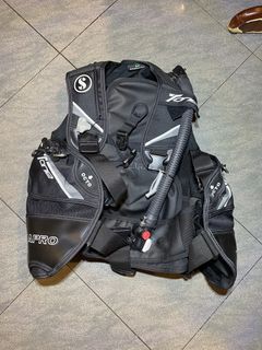 （分類：）位於 。 由 nelson2008 提交（商品編號 1469124568，圖片 1）。簡介： 。