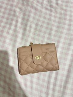 (Category: ) located in . Submitted by iyahpreloved_ (Listing ID 1469128425, Image 1). Description: .