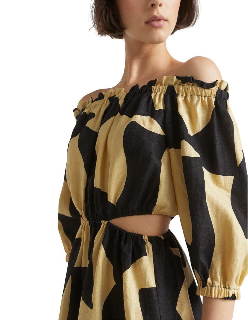 Seed Heritage (Category: Dresses) located in Lucena. Submitted by klassekollektion (Listing ID 1469061847, Image 3). Description: Seed Heritage Abstract Off Shoulder Cut Out Dress, crafted from premium French linen with an elasticated off-the-shoulder neckline, long puff sleeves, and waist cut-outs..