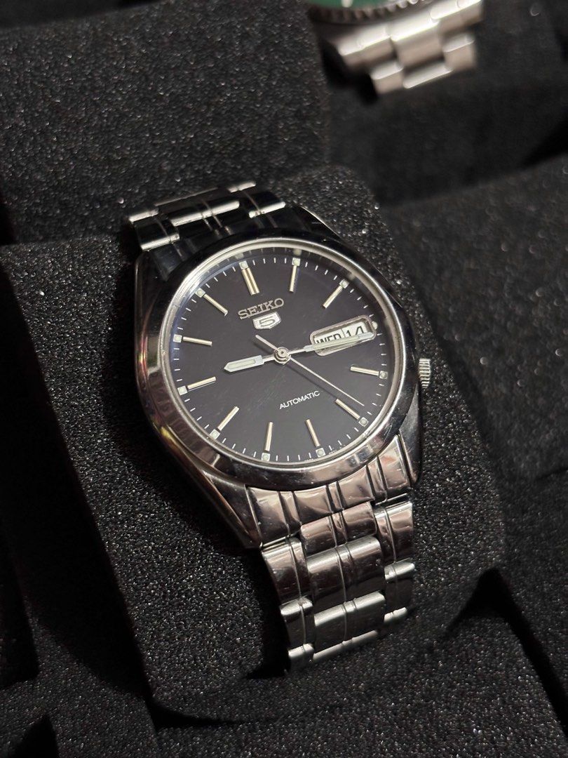 Seiko 5 Blue Dial Automatic (Category: Luxury Watches) located in Manila. Submitted by jey09 (Listing ID 1469099554, Image 2). Description: Seiko 5 Blue Dial Automatic •37mm •Newly serviced and polished •With replacement box and paper bag •Open back case ₱3500.