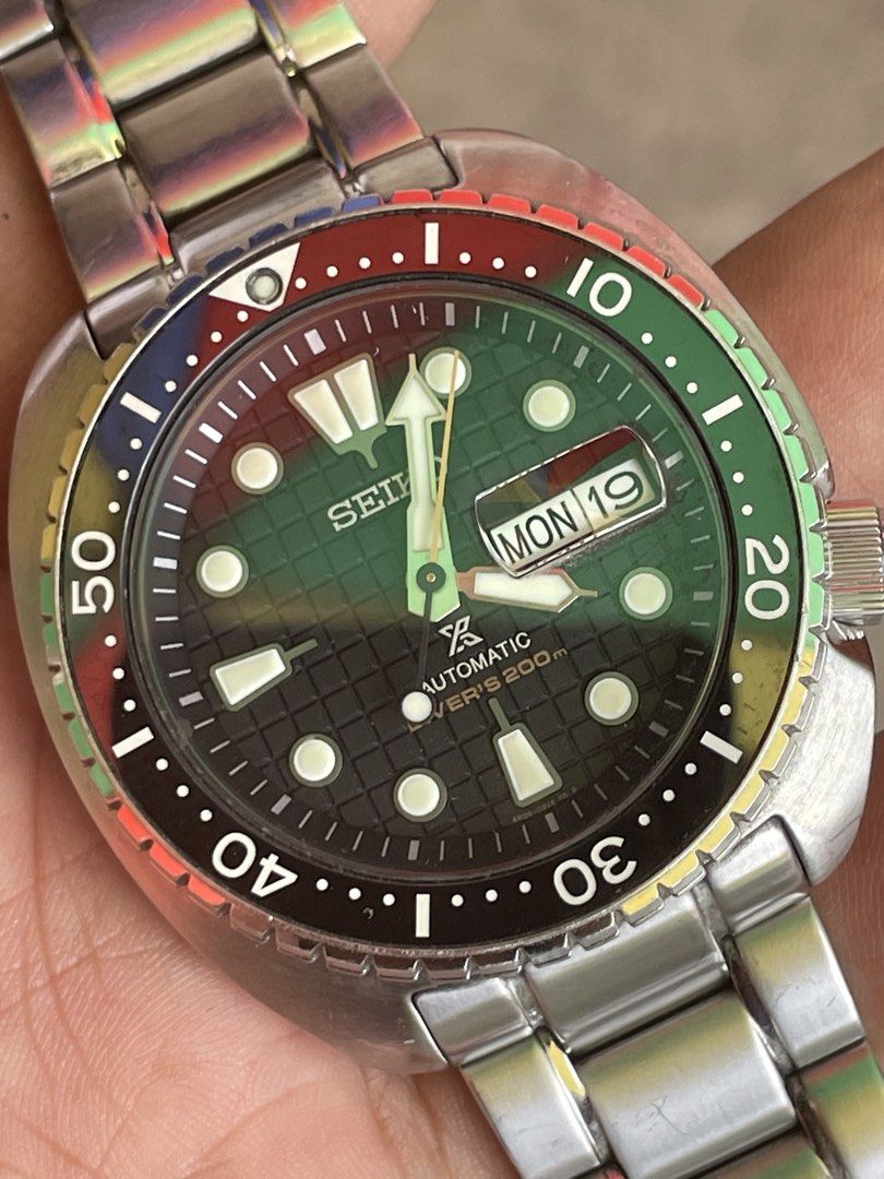 SEIKO KING TURTLE WAFFLE DIAL (Category: Luxury Watches) located in Davao. Submitted by persadapinto (Listing ID 1469118319, Image 2). Description: FOR SALE!! ALL ORIGINAL RARE SEIKO DIVER KING TURTLE WAFFLE DIAL. VERYGOOD WORKING CONDITION. READY TO USE/DIVE. ALL ORIGINAL UNBUFF/UNTOUCH. LARGE SIZE 42MM. BRACELET CAN FIR UP TO 8.5INCH. SEE ALL TGE PICTURE FOR MORE INFO. SURE BUYER PM IS THE KEY. PAYMENT UNIONBANK PAYPAL. SHIPPING THRU LBC. LOCAT