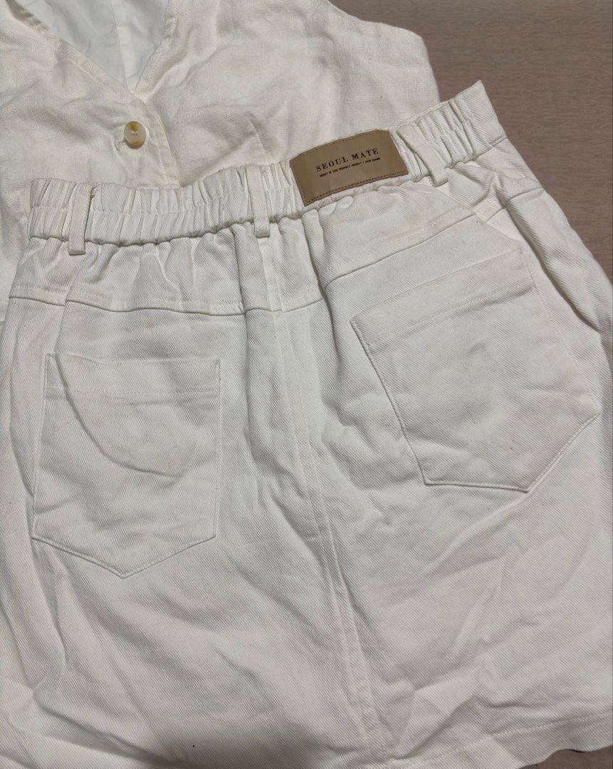 Seoul Mate White Skort (Category: Skirts) located in Caloocan City. Submitted by nnnprelovedclothes (Listing ID 1468982870, Image 3). Description: - Brand: Seoul Mate - Color: Clean white (denim-like fabric) - Perfect for: Everyday wear, casual , or brunch dates.
