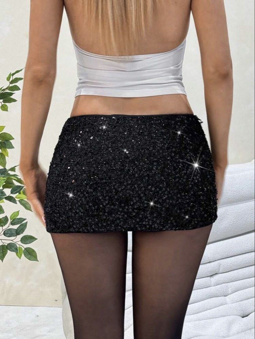 Sequin Mini Skort (Category: Skirts) located in Manila. Submitted by waldorfsupremacy (Listing ID 1469067571, Image 3). Description: size medium on tag but kinda loose for me used once only.