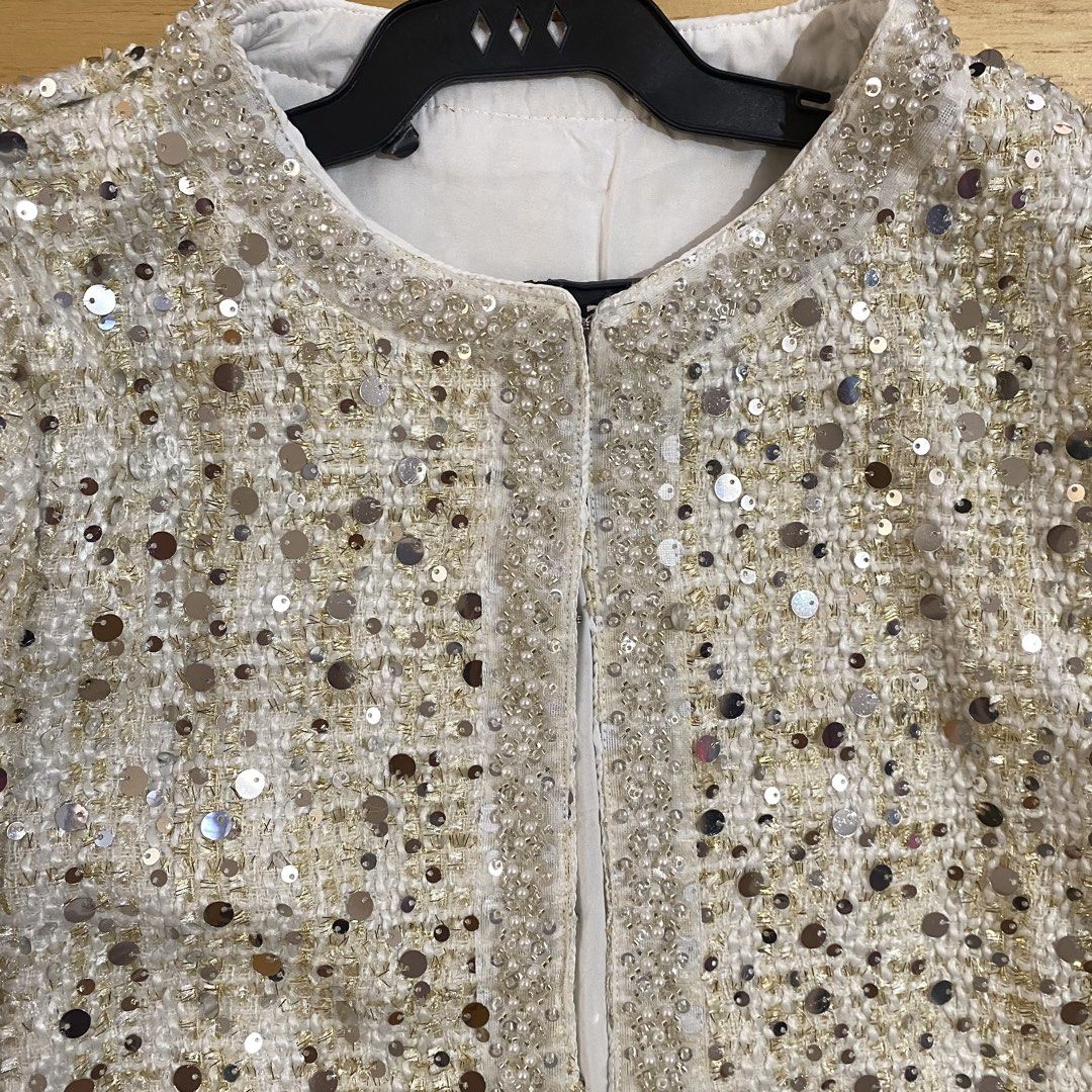 Sequined Tweed Jacket (Category: Coats, Jackets and Outerwear) located in Cavite. Submitted by helloize (Listing ID 1468997503, Image 2). Description: Good quality.