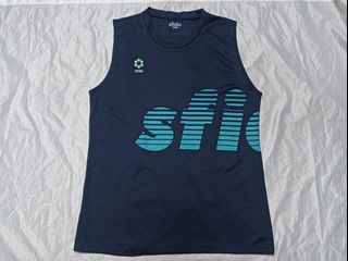 (Category: ) located in . Submitted by ironcloths (Listing ID 1469102399, Image 1). Description: .
