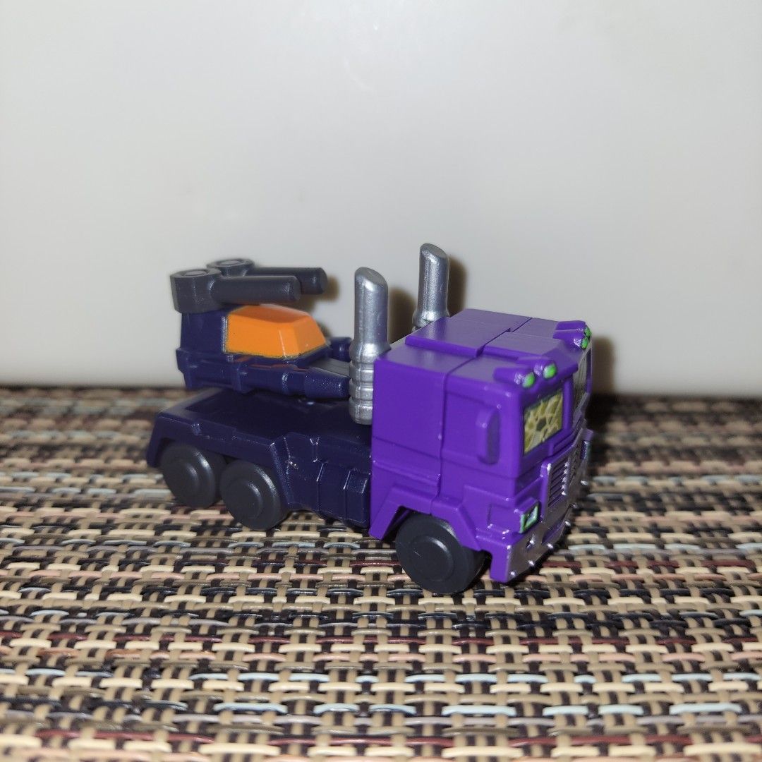 SG Optimus Prime Vehicle Defenders version 03 (Category: Action & Battle Toys) located in Pasig City. Submitted by samnok_toys_ph (Listing ID 1468943694, Image 1). Description: built with box and manual card gcash lalamove grab jnt loc cainta and makati.