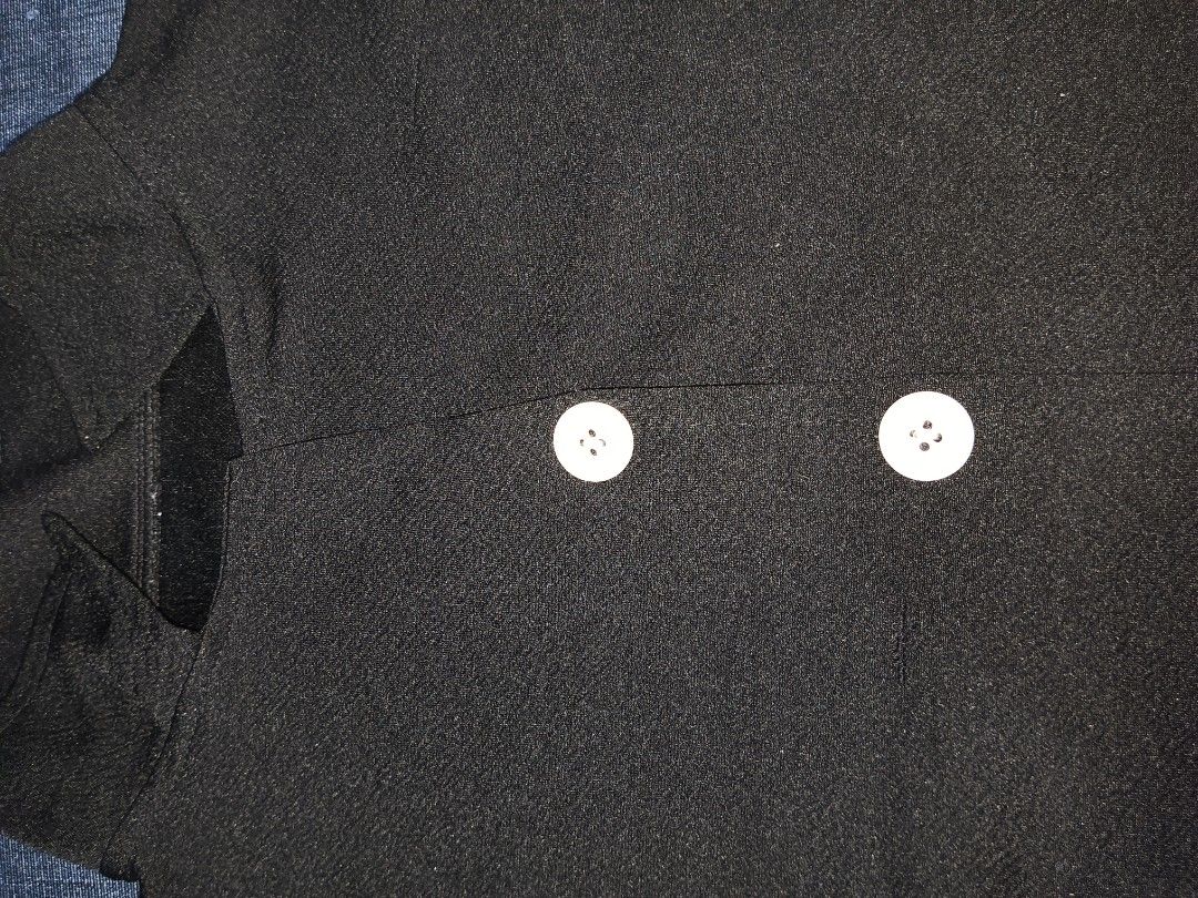 Shein Collared crop top (Category: Others Tops) located in Caloocan City. Submitted by justleanne (Listing ID 1468960993, Image 2). Description: SIZE - ( 17×13) dimes ‎USED BUT NOT ABUSE ‎RFS : NEED FUNDS ‎.