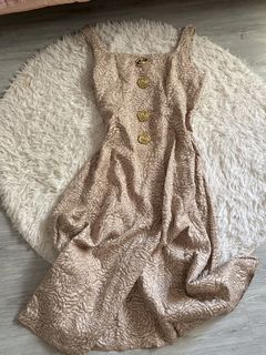 (Category: ) located in . Submitted by lovedbysloane (Listing ID 1468936088, Image 1). Description: .