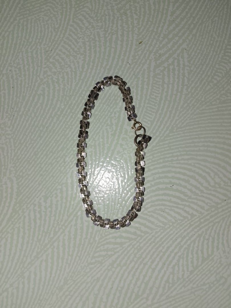 Silver Link Chain Bracelet (Category: Bracelets) located in Bacolod City. Submitted by beam_tori (Listing ID 1469057394, Image 1). Description: - MOP: Gcash - MOD: J&T.