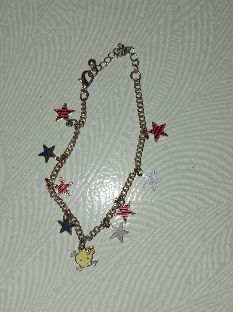 Silver Star and Skull Bracelet (Category: Bracelets) located in Bacolod City. Submitted by beam_tori (Listing ID 1469057350, Image 1). Description: - MOP: Gcash - MOD: J&T.