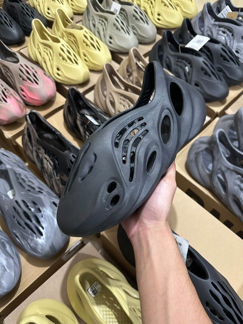 size 4-13 Yeezy foam runner (Category: Sneakers) located in Cavite. Submitted by heatcartel_ (Listing ID 1468950676, Image 2). Description: Sale! Size 4-13 ₱6,900 each free shipping ❤️‍🔥 Accepting COD/COP nationwide 🚚 Yeezy foam runner - all in brand new condition size 4 (5womens) Sulfur size 6 (7womens) MX Cinder size 9 Sulfur, MX Sand grey size 10 Sulfur, MX Granite size 11 Sulfur, MX Granite, Mist, Onyx size 12 Sulfur, MX Granite size 13 Sul