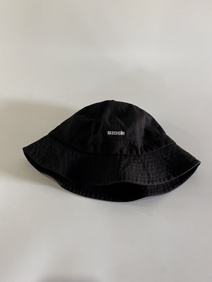 Skechers Bucket Hat (Category: Caps & Hats) located in Malaybalay. Submitted by haulsome (Listing ID 1468994114, Image 2). Description: Skechers Bucket Hat -No flaws/Like new -Features an embroidered skechers logo up front -Adult size, fits 57cm-58cm 400php, +sf.