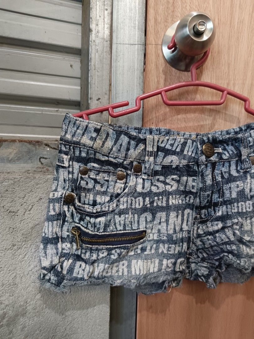 Skybomber y2k shorts (Category: Shorts) located in Davao. Submitted by mln-boutique (Listing ID 1469014050, Image 3). Description: size - 28 length - 9 good condition.