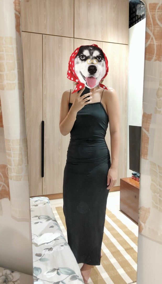 Sleek Black Backless Bodycon Maxi Dress (Category: Dresses) located in Pasig City. Submitted by iammkds (Listing ID 1469156665, Image 3). Description: Size: Fits Small (S) ***For reference: I am 5'3" tall and weigh 50 kg. Condition: Brand New (Never used) Style: Bodycon maxi dress with low V-back detail & side slit MOP: GCash / Bank Transfer (BPI) MOD: J&T / Lalamove / Grab.