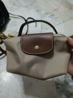 (Category: ) located in . Submitted by cathy_ready.stock (Listing ID 1469149683, Image 1). Description: .