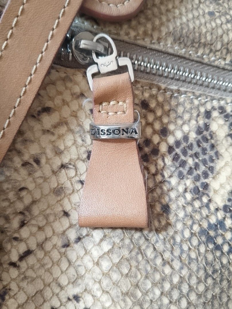 Snake shoulder bag DISSONNA (Category: Luxury Bags & Wallets) located in Bulacan. Submitted by princesantonia (Listing ID 1468976687, Image 2). Description: .
