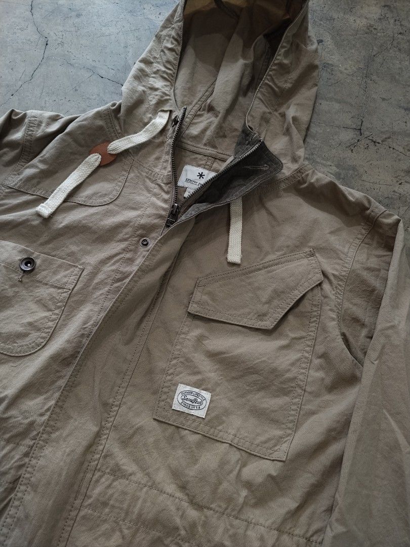 Snow Peak Beige Multi pocket Parka (Category: Coats, Jackets and Outerwear) located in Taytay. Submitted by the_vtg_pop-up (Listing ID 1468977204, Image 2). Description: .