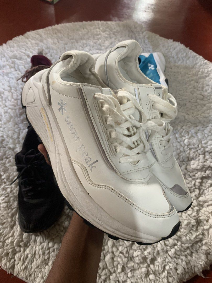 Snow Peak treaking shoes (Category: Sneakers) located in Manila. Submitted by hamboychac77005 (Listing ID 1469132941, Image 2). Description: .