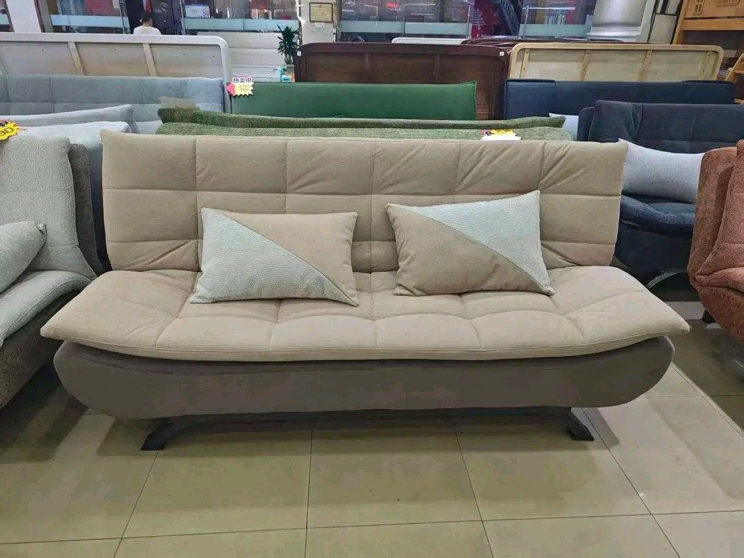 Sofa Free Assemble (Category: Sofas) located in Marikina City. Submitted by angelarami63580 (Listing ID 1469023319, Image 3). Description: .