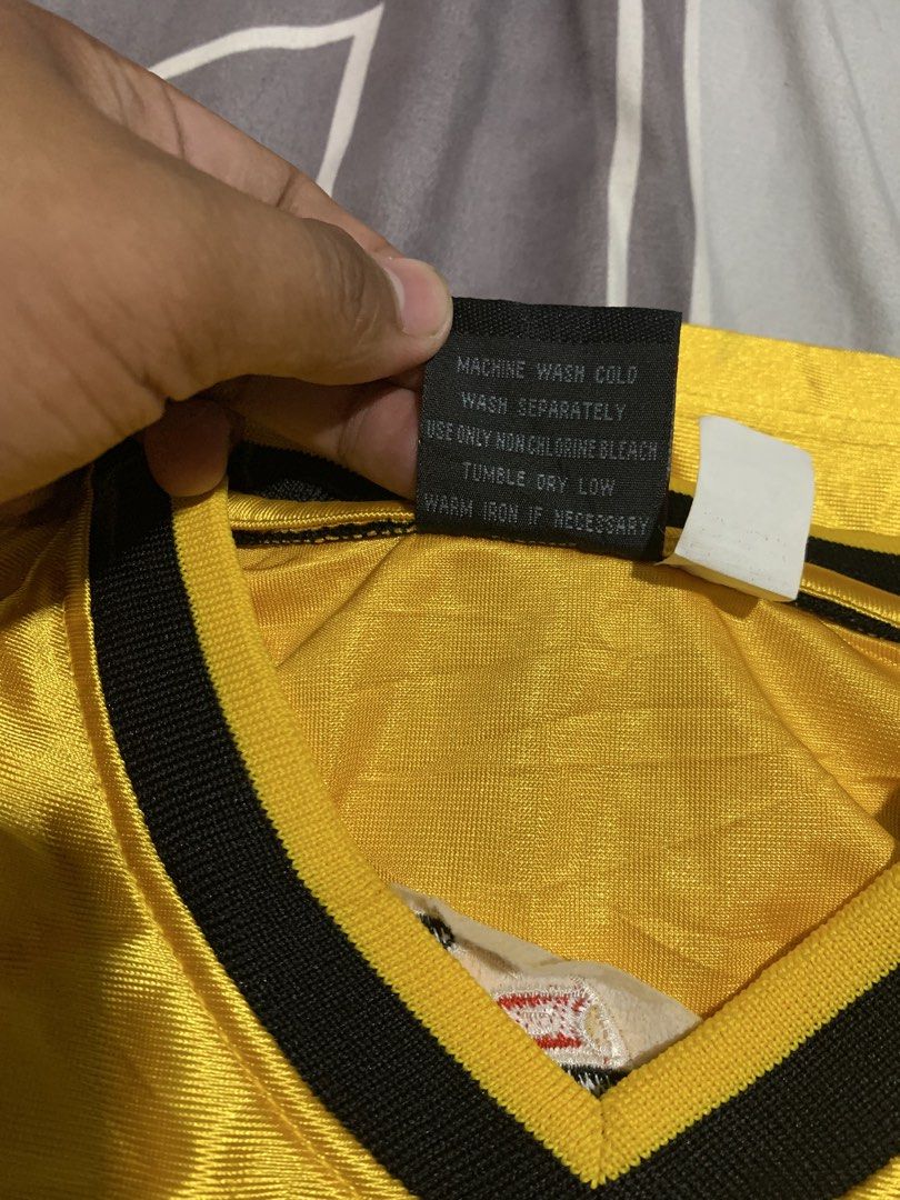 SOHK Y2k (Category: Tshirts & Polo Shirts ) located in Hinatuan. Submitted by zenfire-36e0 (Listing ID 1469158133, Image 3). Description: 23x30 solid pang genggeng.